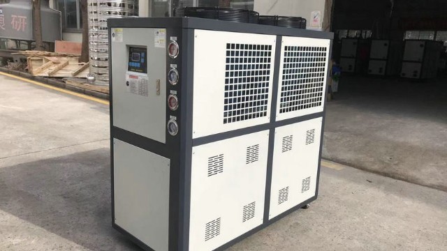 环境检测设备冷水机合作案例