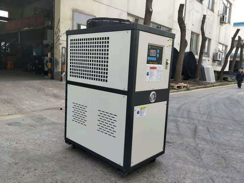 风冷式冷水机