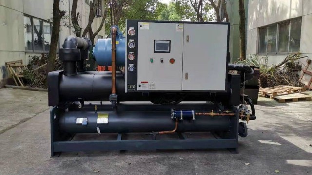 冷水机组选型公式与运行参数