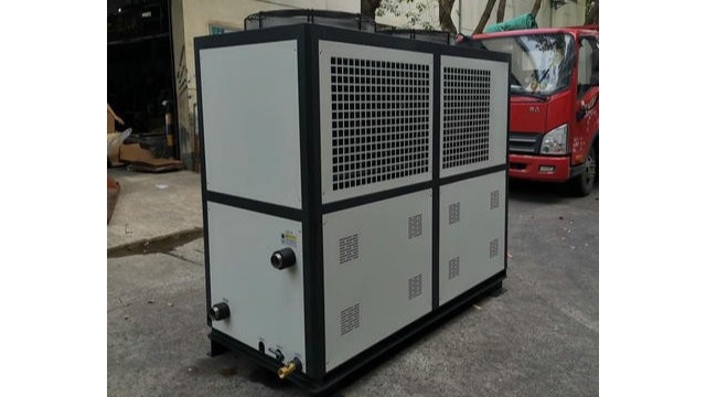 激光切割机关于冷水机的保养