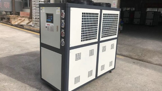 风冷式冷水机组厂家的哪种设备性价比好？